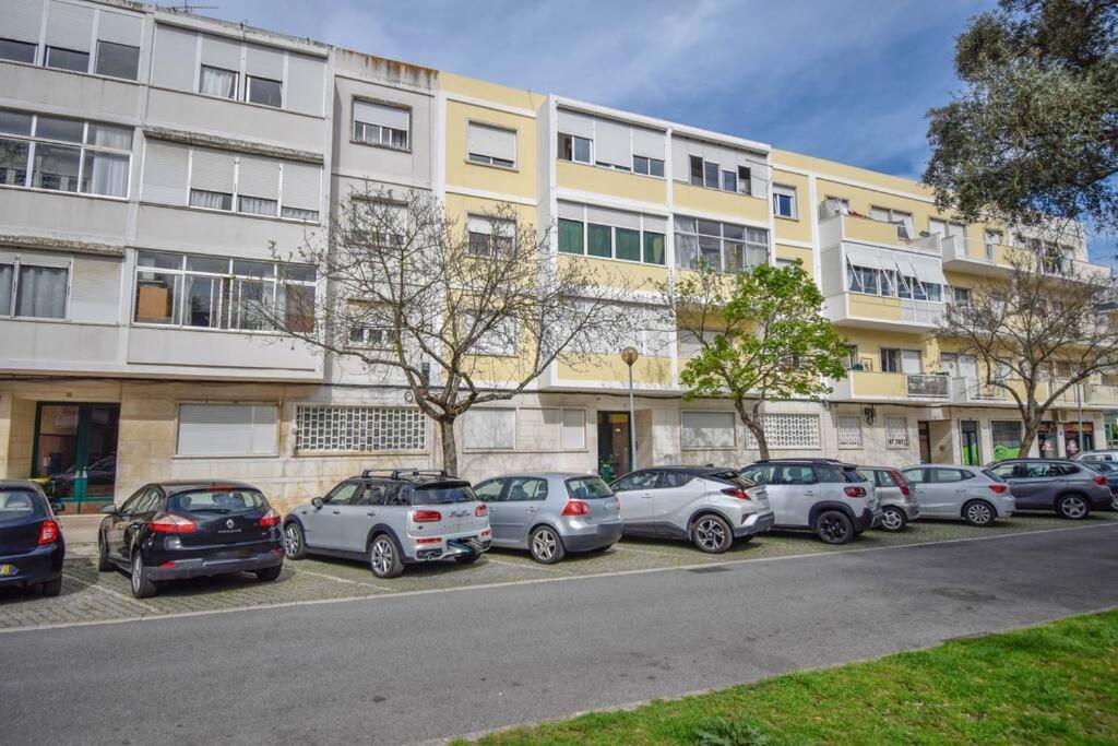 Cozy And Sunny Family Apartment Lissabon Exterior foto