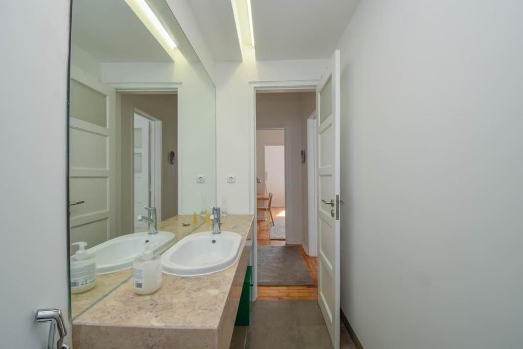 Cozy And Sunny Family Apartment Lissabon Exterior foto