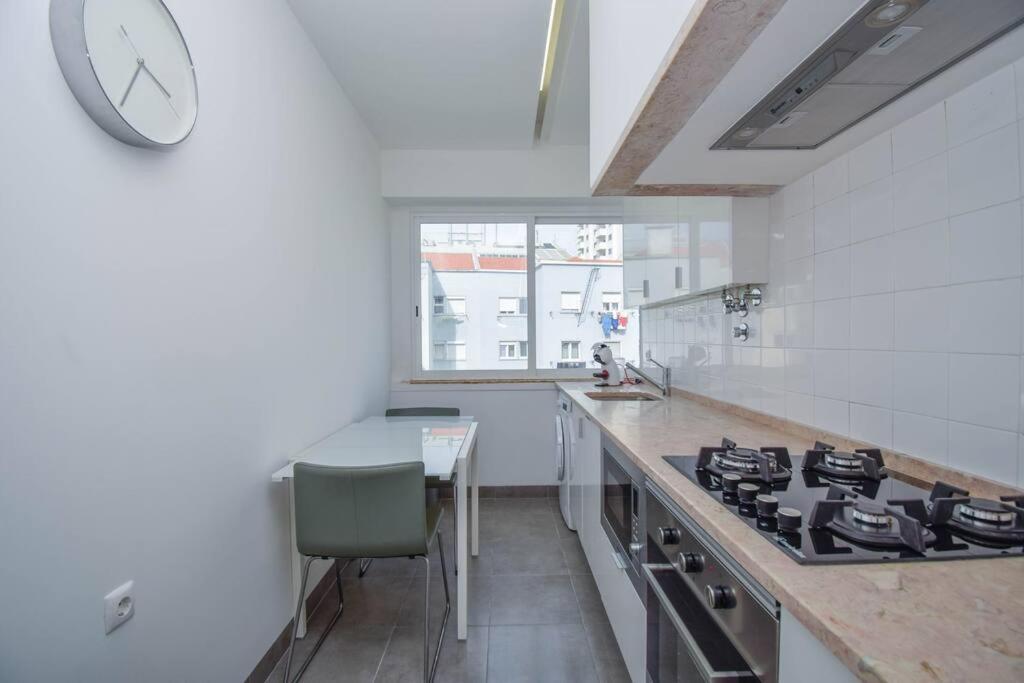 Cozy And Sunny Family Apartment Lissabon Exterior foto